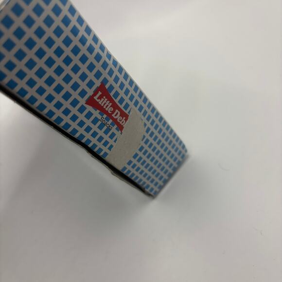 Barbie Collector's Edition Series III Little Debbie 1998 - Picture 3 of 3